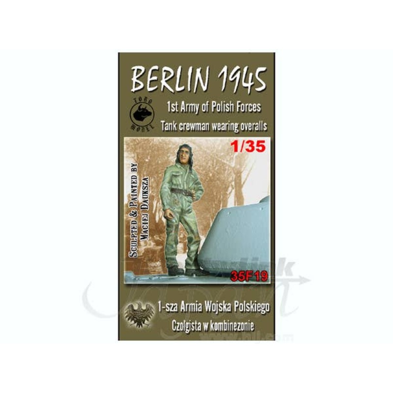 1/35 Berlin 1945 1st Army of Polish Forces Tank Crewman Wearing Overalls