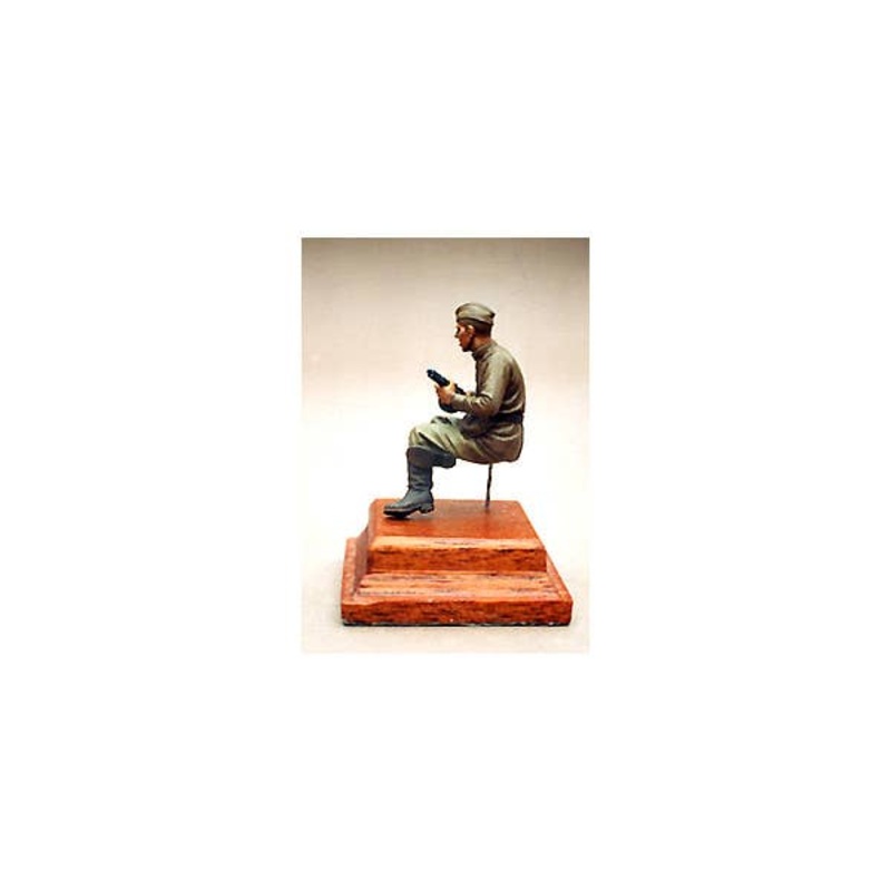 1/35 Soviet Infantry Tankrider Seated WWII #2