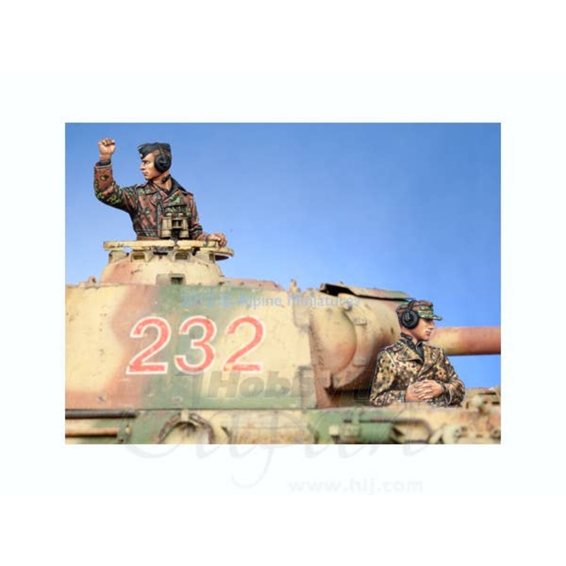 1/35 WSS Panzer Commander Set