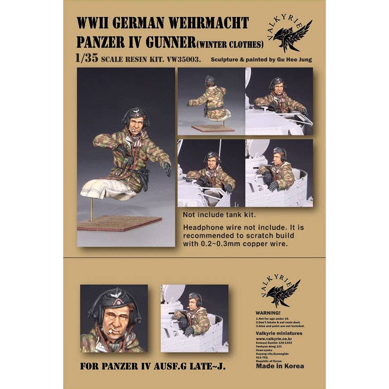 1/35 WWII German Army Wehrmacht Tanker Panzerkampfwagen IV Gunner Winter Equipment