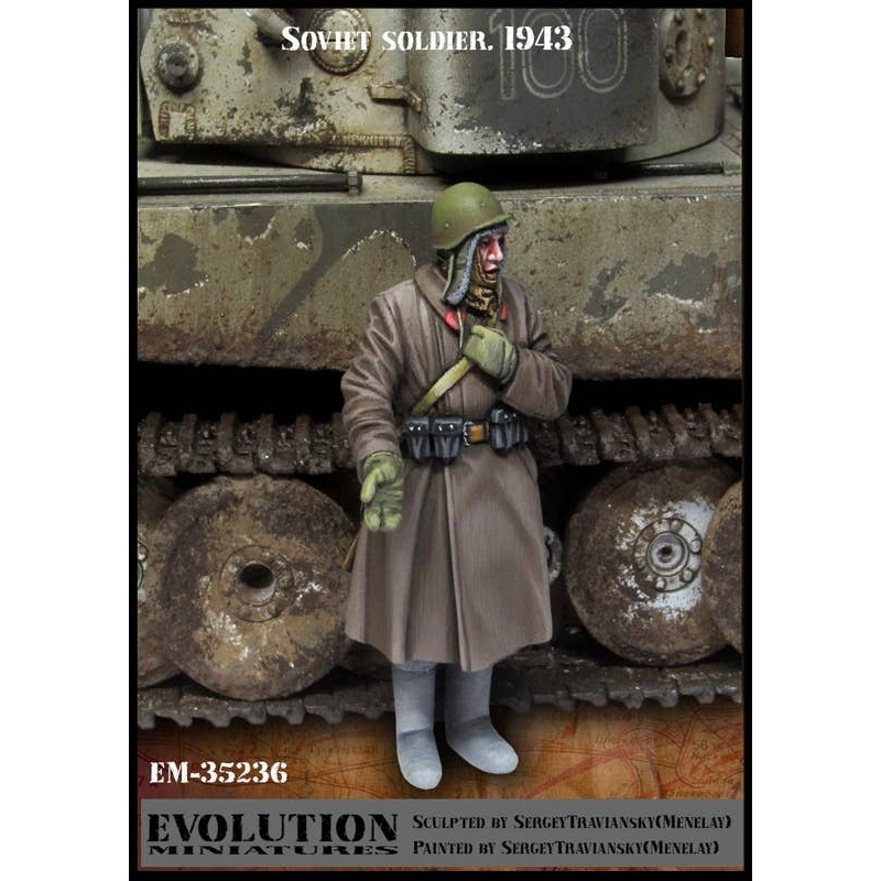 1/35 WWII Russian/ Soviet Red Army Soldier Explaining the Tiger Tank 1943