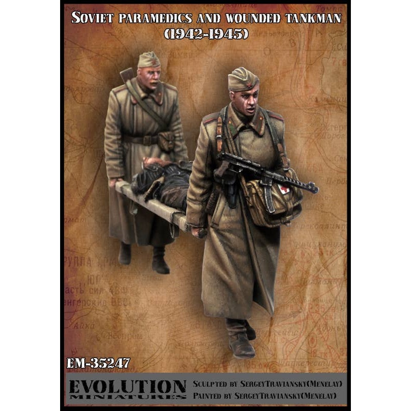 1/35 WWII Soviet/Russian Medic Carrying Wounded Tank Crew Member 1943-1945 (Set of 3)