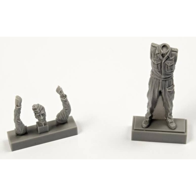 1/32 British WWII Tempest Mechanic (for Special Hobby)