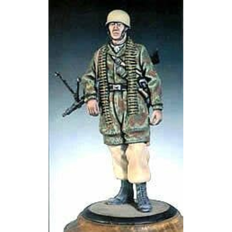 1/32 German Paratrooper (Italy, 1943)