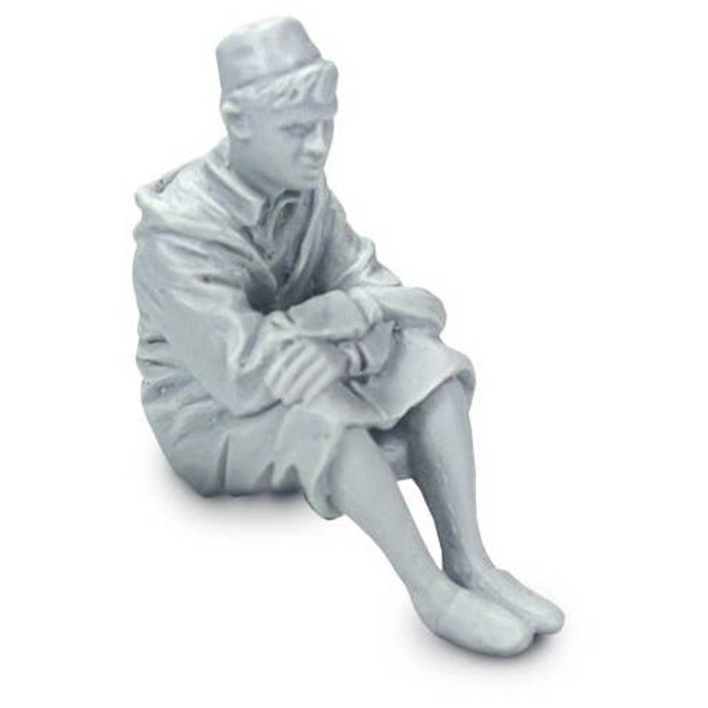 1/35 Arab Boy Sitting