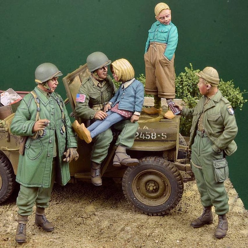 1/35 WWII US Army Chocolate Bar! 101st Airborne Division Soldiers and Children Operation Market Garden Holland 1944 (5 Figures Set)