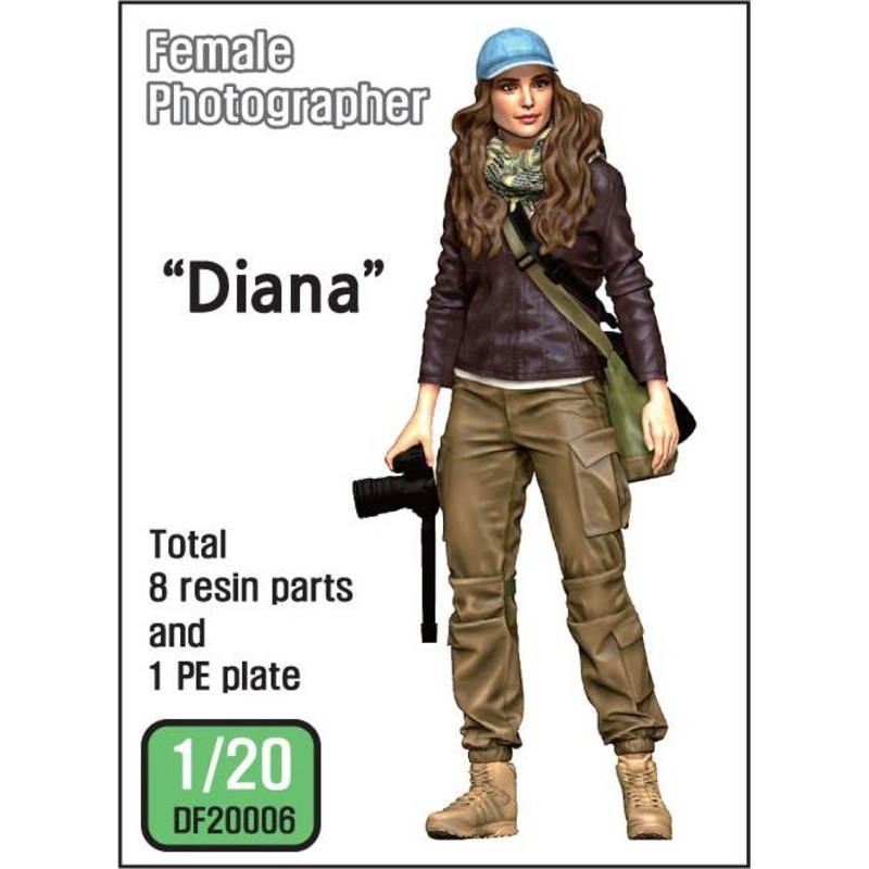 1/20 Modern Female Photographer Diana