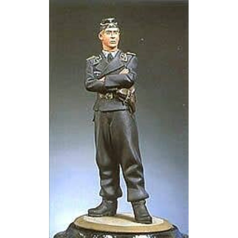 1/32 Standing Panzer Lieutenant