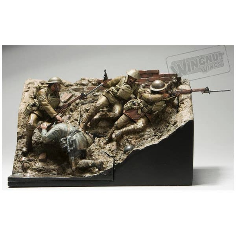 Taking Cover (54mm Metal Figures)
