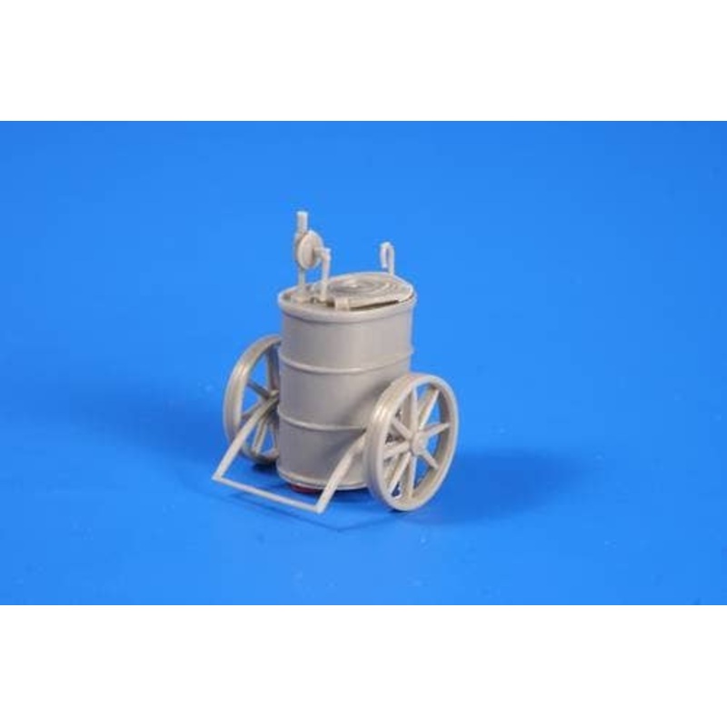 1/72 WWI British Refueling Set