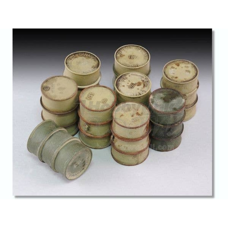 1/35 WWII Italian Oil Drums