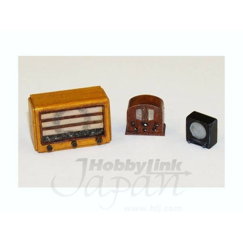 1/35 Old Radios
