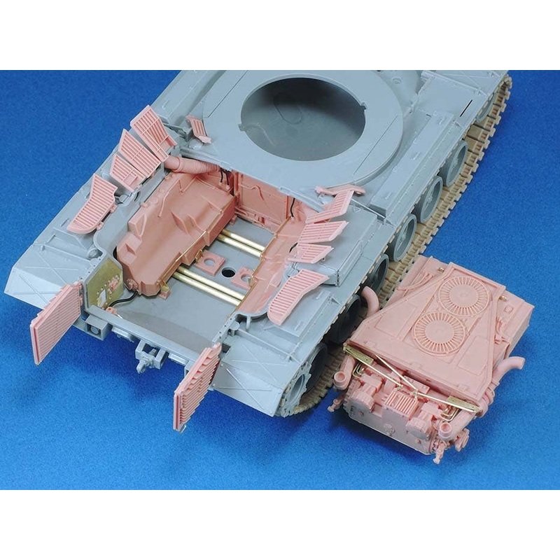1/35 AVDS-1790 Engine & Compartment Set II for Dragon