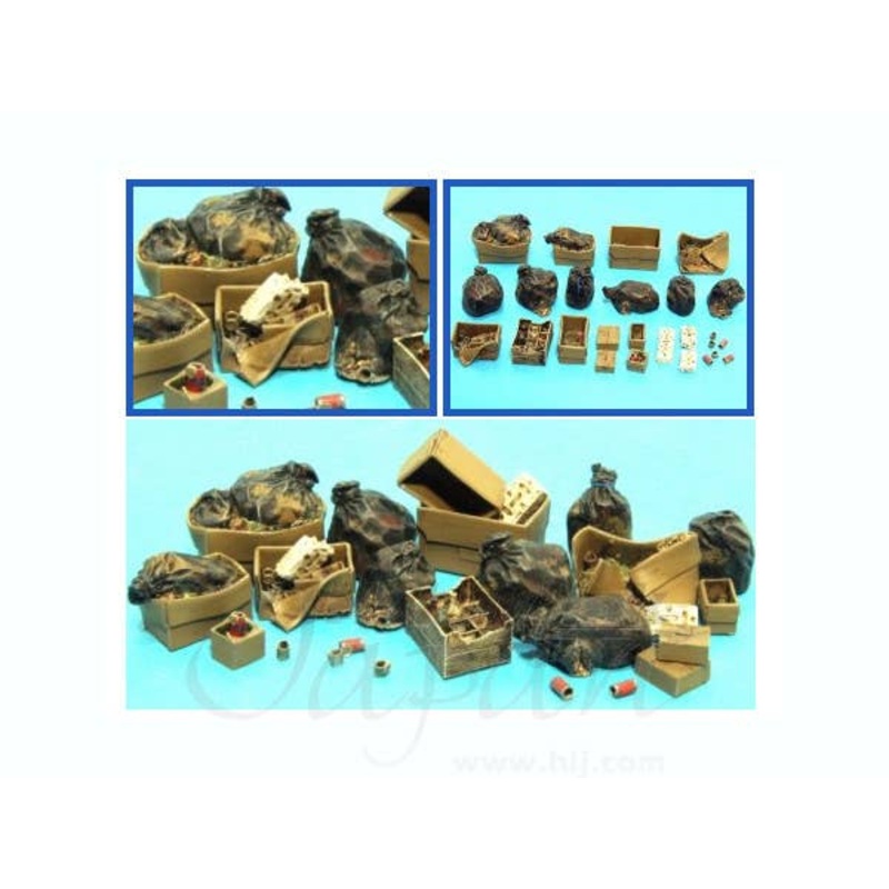 1/35 Urban Refuse Set #1 Bags & Boxes