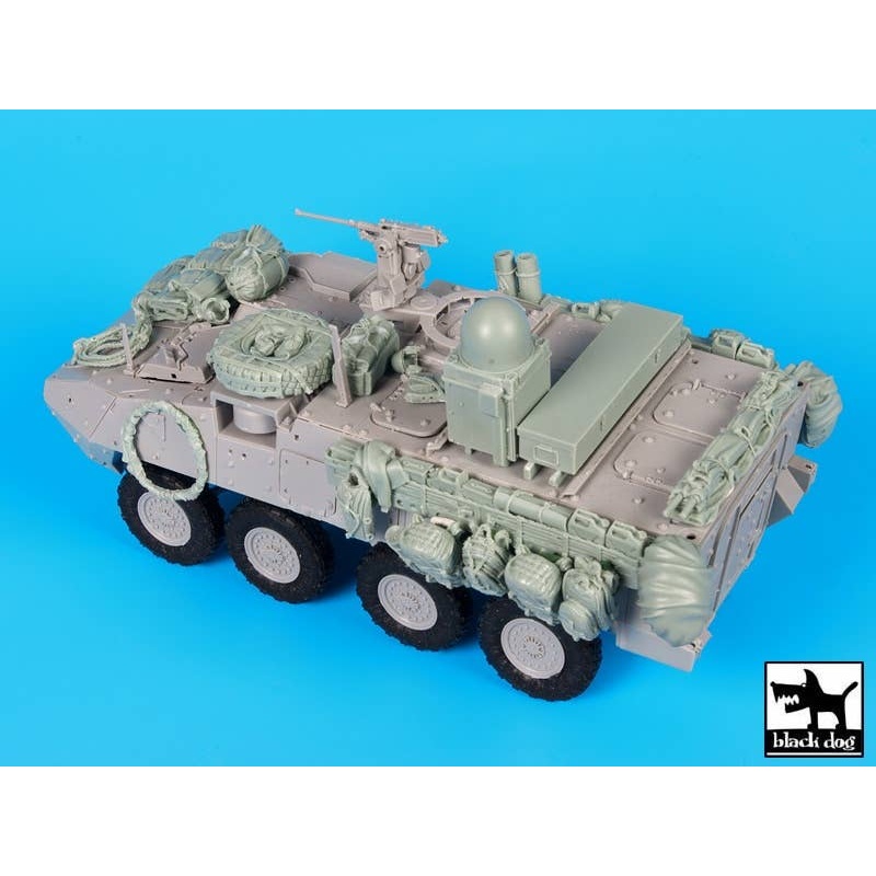 1/35 US Stryker WINT-T B with Equip.Accessories Set