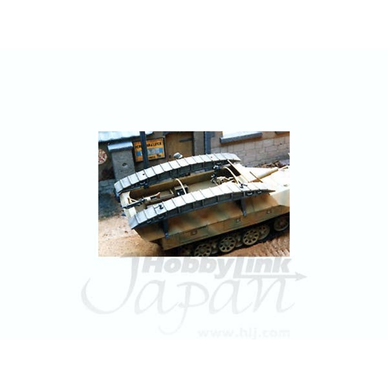 German Small Assault Bridge w/Mount for Sd.Kfz 251/7