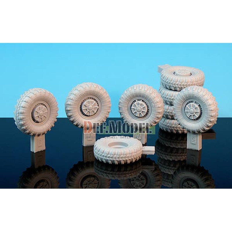 1/35 USSR BTR-60 APC Sagged Wheel Set (for Trumpeter BTR-60 series)