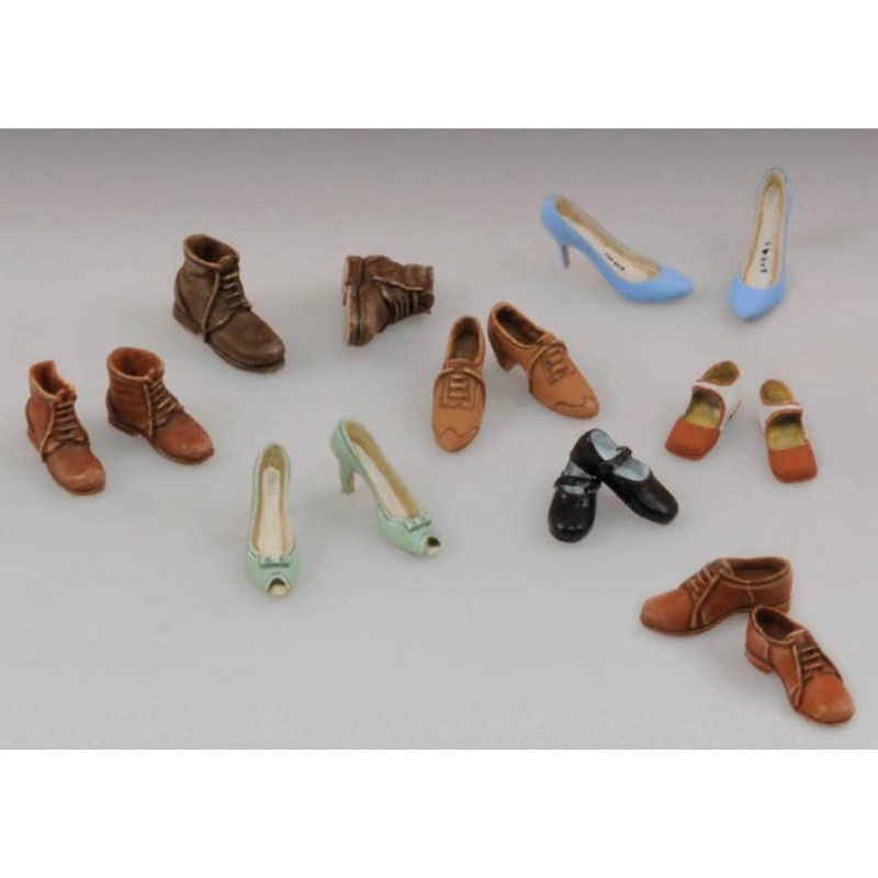 1/35 Assorted shoes