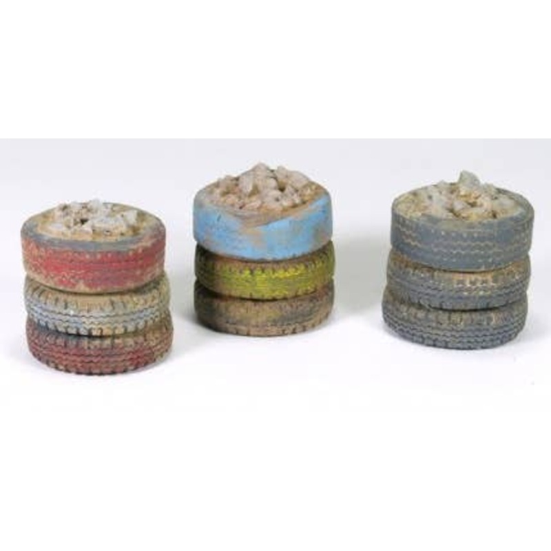 1/35 Barriers of Tires
