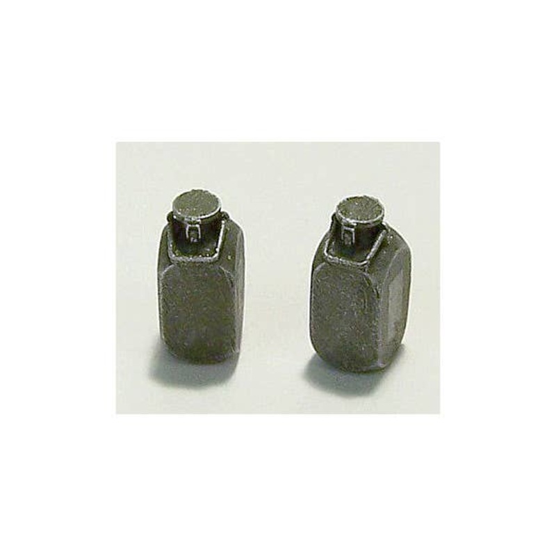 1/35 German 5-Liter Water Cans (9pcs)
