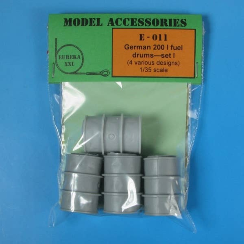 1/35 WWII Germany 200 Liter Fuel Drum # 1 (4pcs Set)