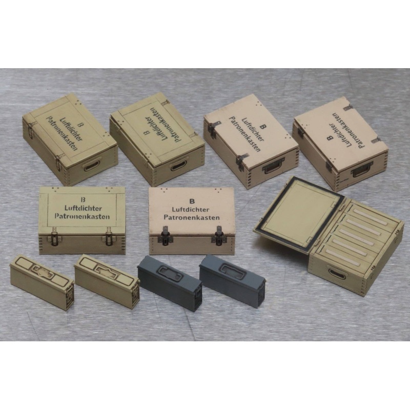 1/35 German 7.92mm Wooden Metal Ammo Box Set (with Decals)