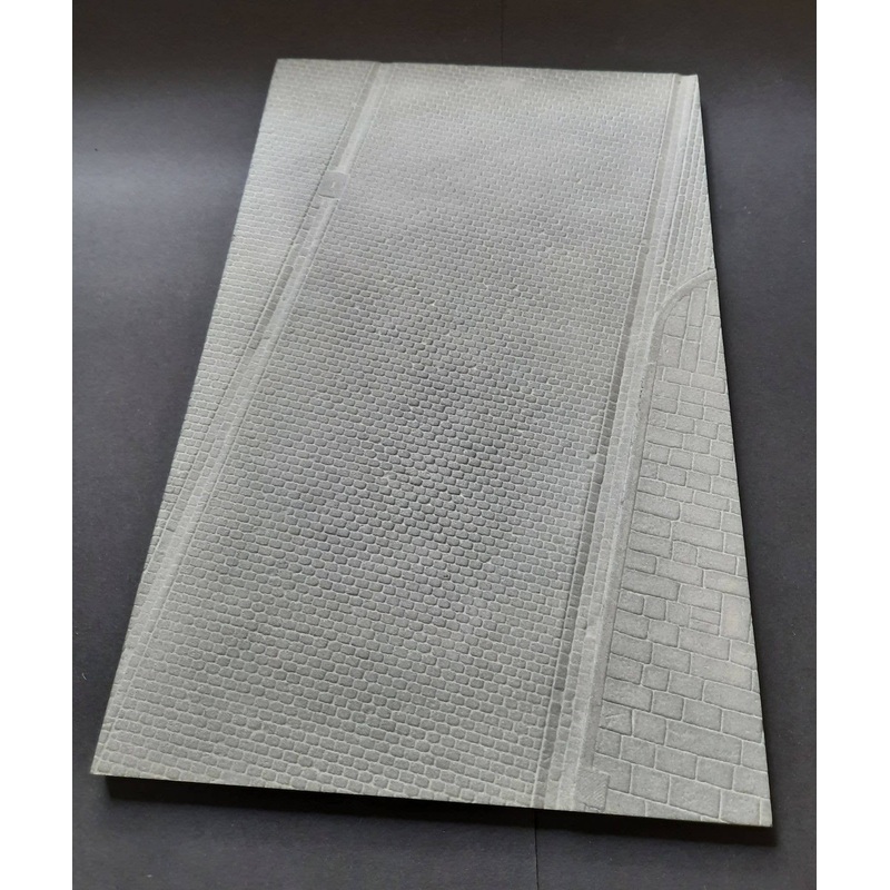 1/35 Large Cobblestone City Road with Sidewalk