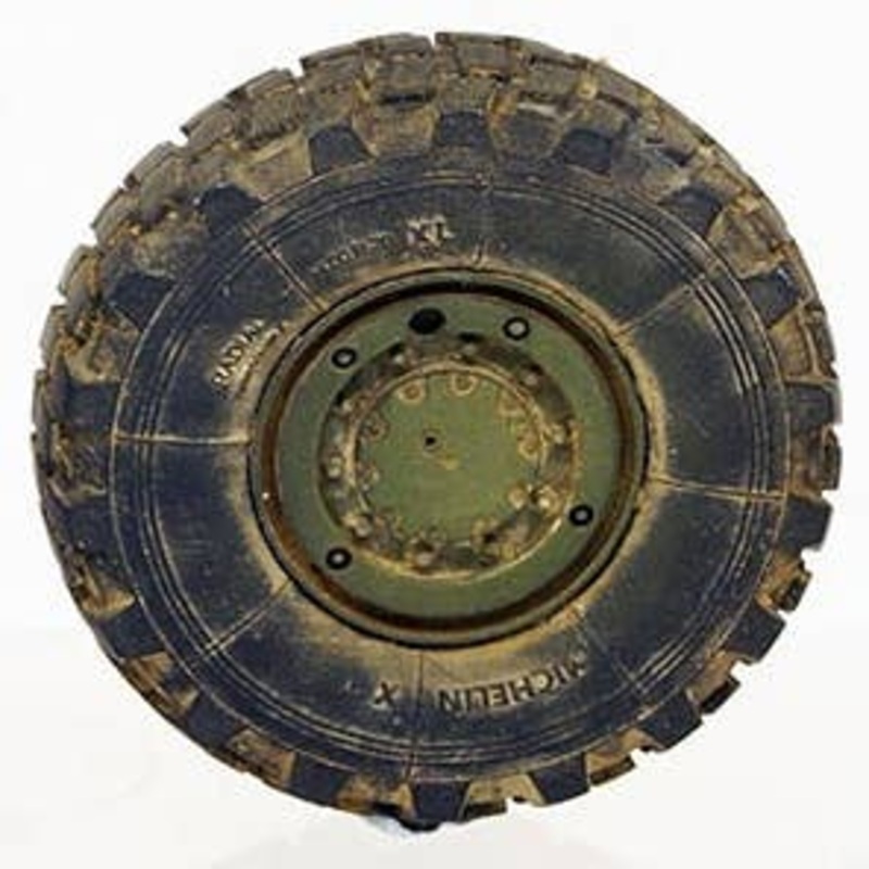 1/35 German Lux Reconnaissance Armored Car Tire Wheel Michelin X