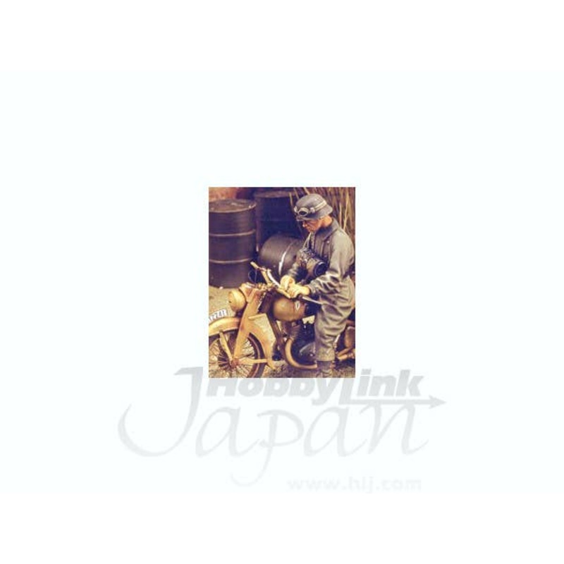 1/35 DKW German Motorcycle Rider WWII