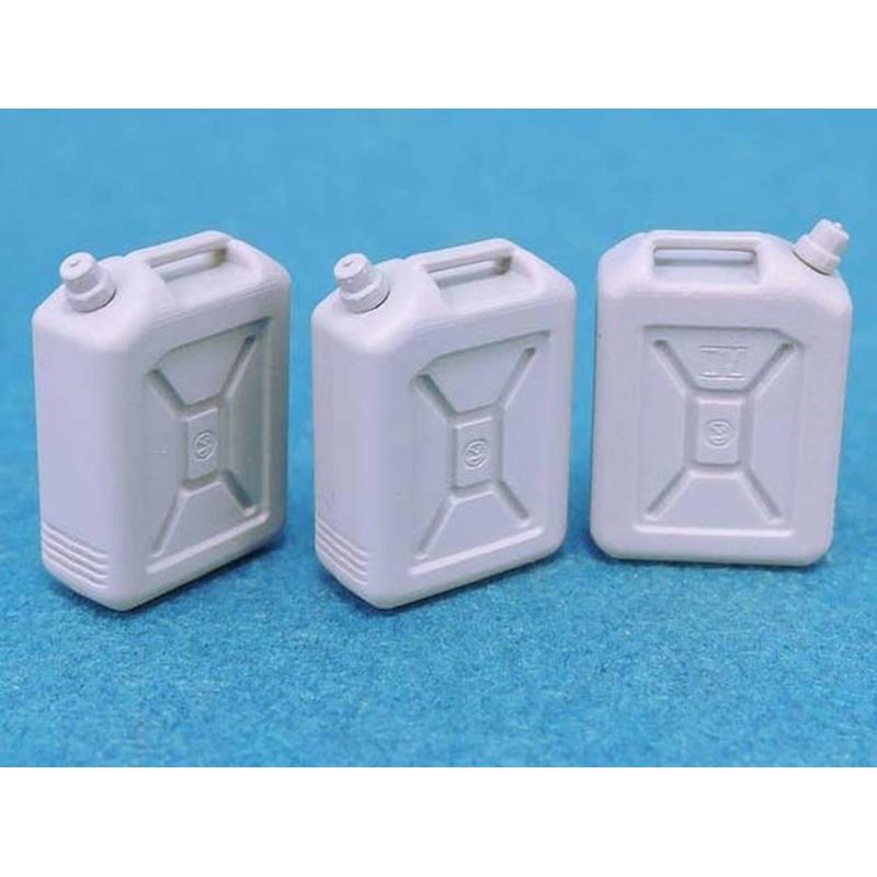 1/35 IDF 20L Water Can set (15ea)