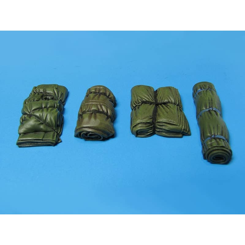 1/35 Tent & Tarpaulin Set #2 (4pcs Set)