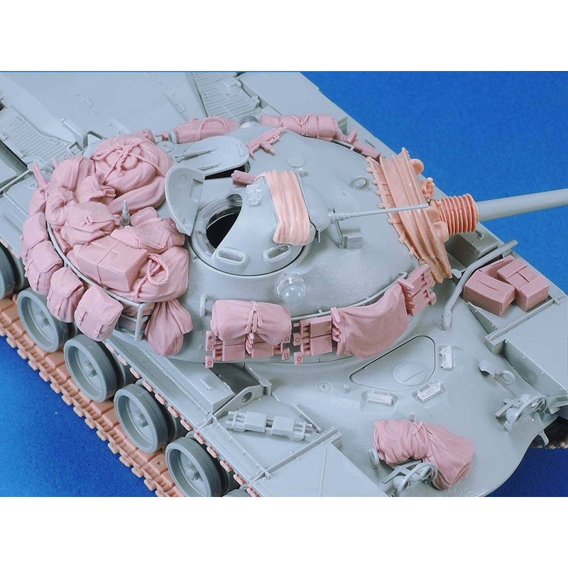 1/35 IDF Magach Early Stowage Set for Daragon