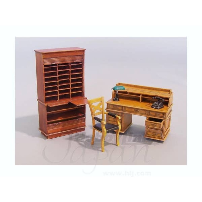 1/35 Office furniture