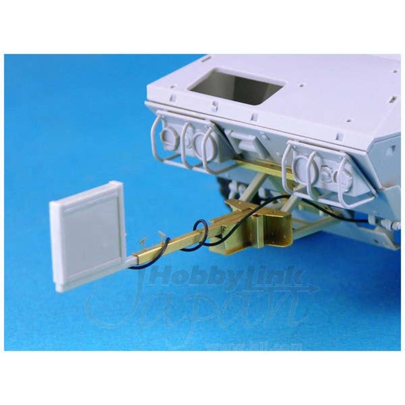 1/35 Rhino Anti IED Device for M1117