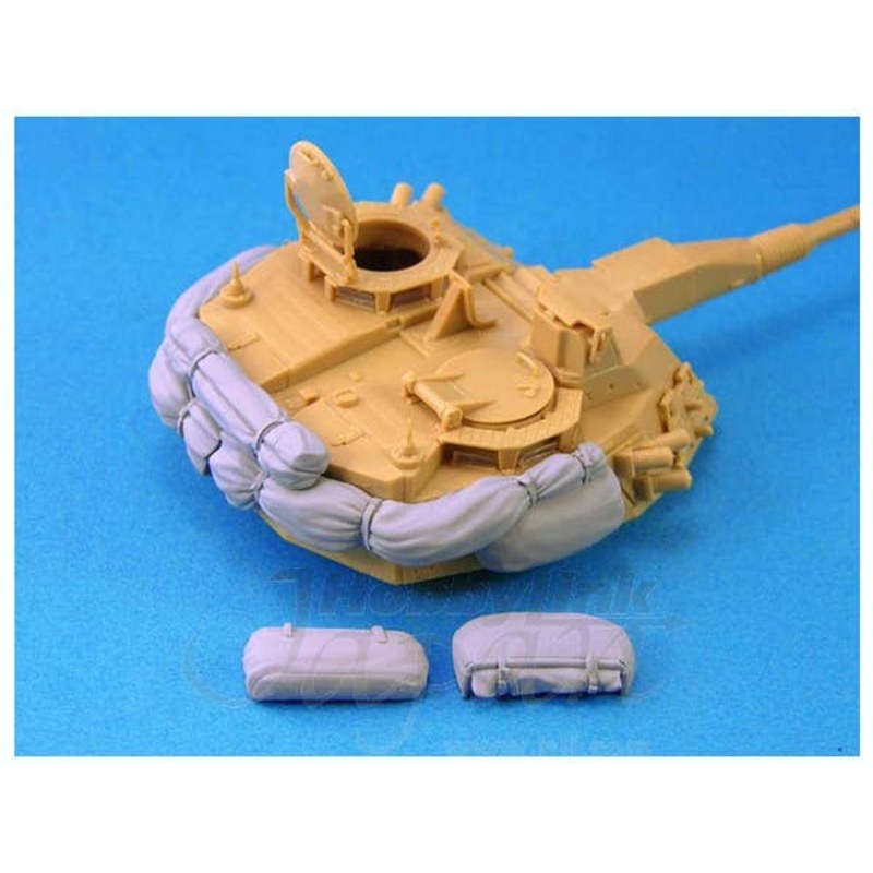 1/35 CV9040 Stowage Set
