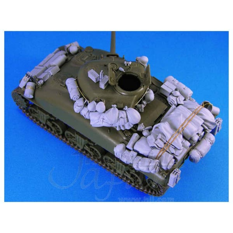 1/35 M4A1 Sherman Stowage Set