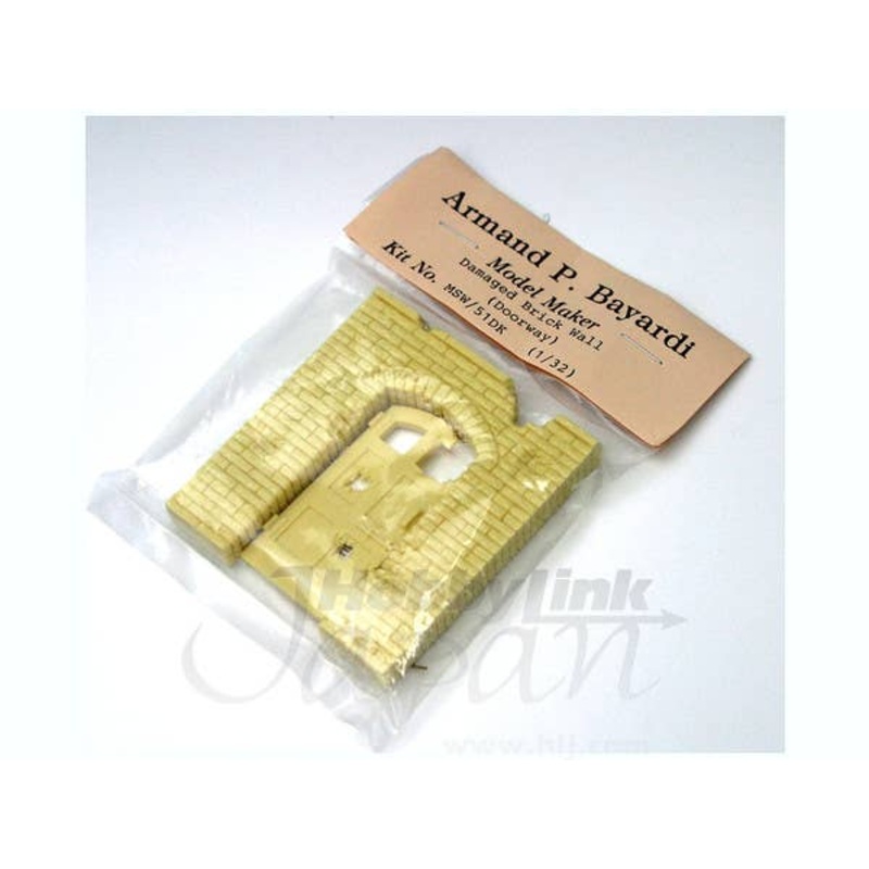 1/32 Damaged Brick Wall w/Doorway