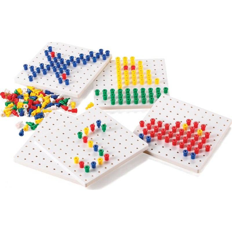 PEGS AND PEG BOARD SET